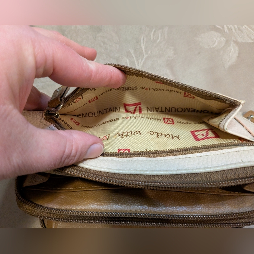 Stone Mountain Pebble Double Zip Around Wallet With Leather, EUC! - Picture 11 of 16